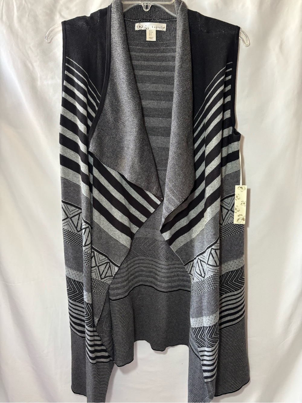 Kaisely NWT Black Gray Striped Knit Vest S